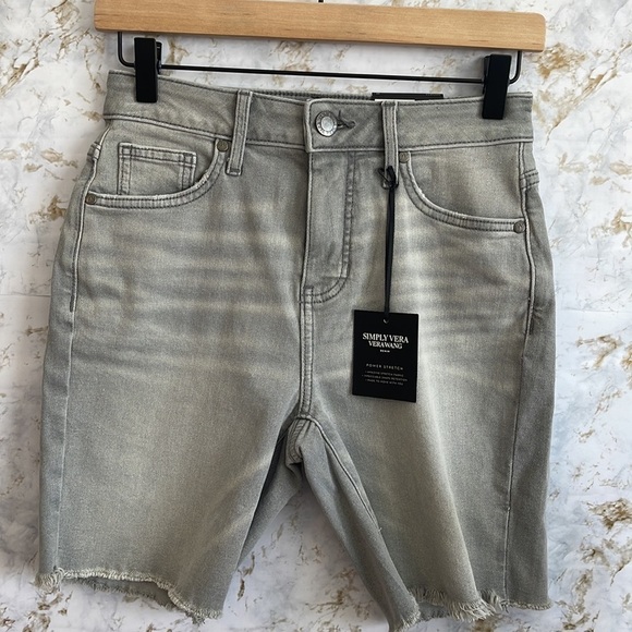 Simply Vera Vera Wang Pants - Simply Vera Vera Wang Bermuda Denim Washed Shorts l SIZE 0